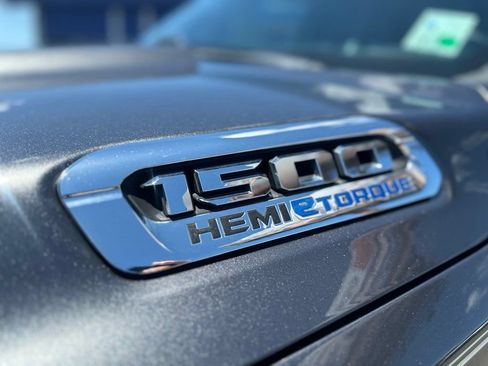 Used 2022 RAM 1500 Big Horn AWD/4WD image 15