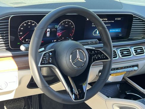 New 2026 Mercedes-Benz GLE 580 4MATIC image 14