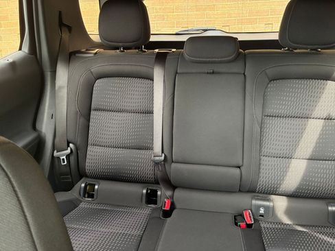 Used 2025 Chevrolet Equinox LT image 38