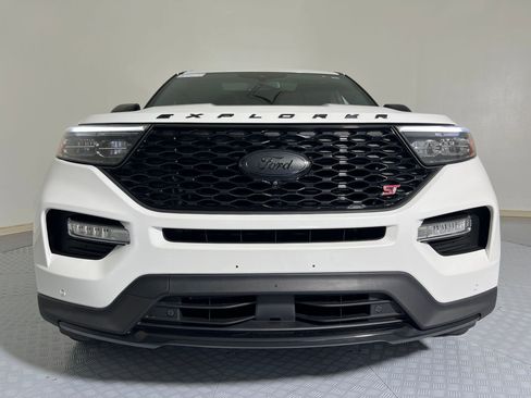 Used 2020 Ford Explorer ST w/ ST Street Pack image 5