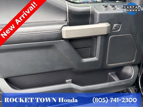 Used 2018 Ford F150 Raptor w/ Equipment Group 802A Luxury image 16