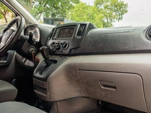Used 2021 Nissan NV200 SV image 41