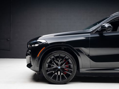 Used 2023 BMW X6 xDrive40i w/ M Sport Package image 17