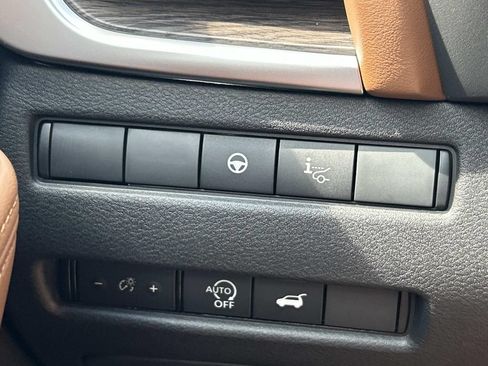 New 2026 Nissan Rogue Platinum w/ Platinum Premium Package AWD/4WD image 30