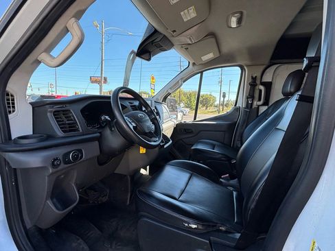 Used 2020 Ford Transit 150 Low Roof RWD image 4