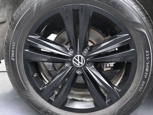 Used 2023 Volkswagen Atlas Cross Sport SEL R-Line AWD/4WD image 26