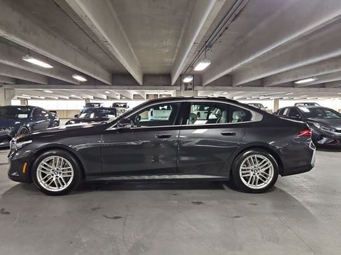 Certified 2024 BMW 540i xDrive w/ Premium Package AWD/4WD image 9