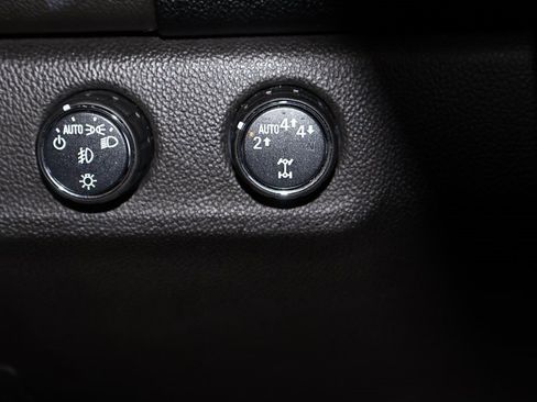 Used 2021 GMC Canyon Denali image 27