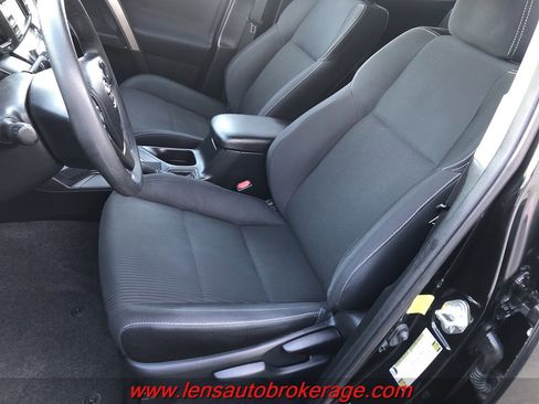 Used 2013 Toyota RAV4 XLE image 5