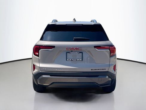 Used 2025 GMC Terrain Elevation w/ Elevation Premium Package AWD/4WD image 5
