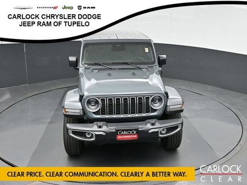 Used 2025 Jeep Wrangler Unlimited Sahara AWD/4WD image 32
