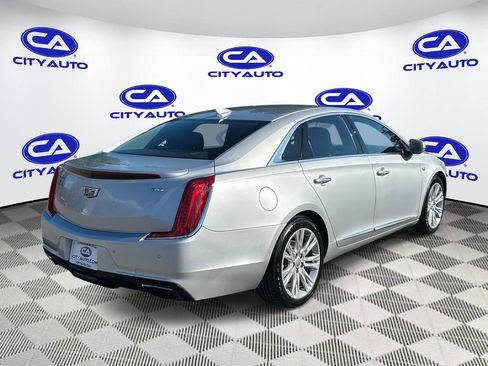 Used 2018 Cadillac XTS Luxury image 4
