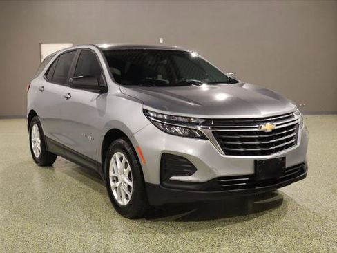 Used 2023 Chevrolet Equinox LS w/ LS Convenience Package image 1