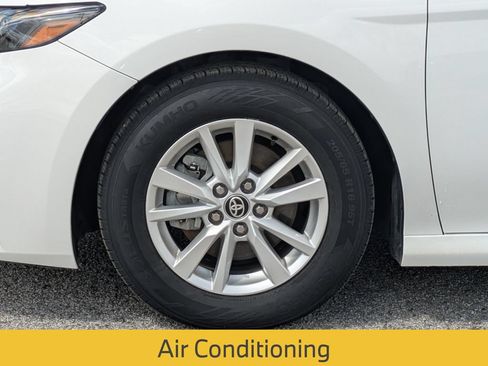 Used 2025 Toyota Camry LE FWD image 12