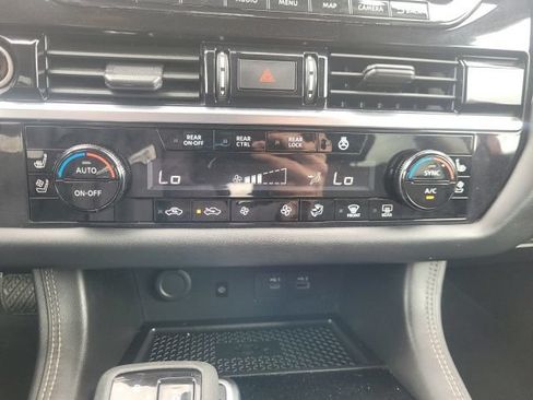 Certified 2023 Nissan Pathfinder Platinum FWD image 19