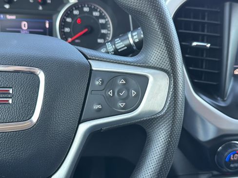 Used 2022 GMC Acadia SLE FWD image 23