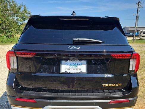Used 2026 Ford Explorer Tremor w/ Tremor Ultimate Package AWD/4WD image 5