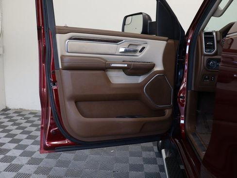 Used 2019 RAM 1500 Laramie image 15