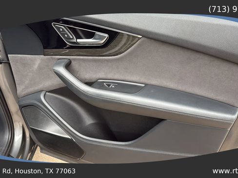 Used 2017 Audi Q7 3.0T Prestige w/ Prestige Package image 50