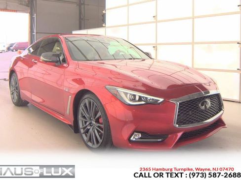 Used 2017 INFINITI Q60 Red Sport 400 image 1