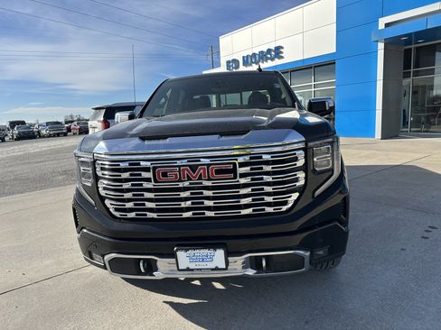 Used 2023 GMC Sierra 1500 Denali w/ Denali Reserve Package image 6