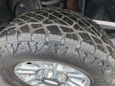 Used 2017 Ford F250 XLT w/ XLT Value Package image 33