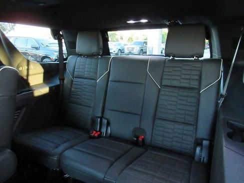 Certified 2025 Cadillac Escalade Sport Platinum image 35