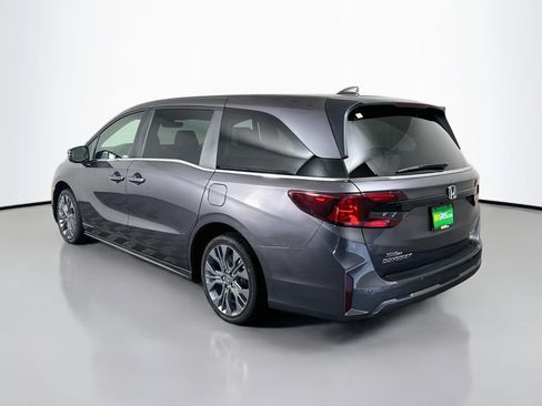Used 2026 Honda Odyssey Touring image 7