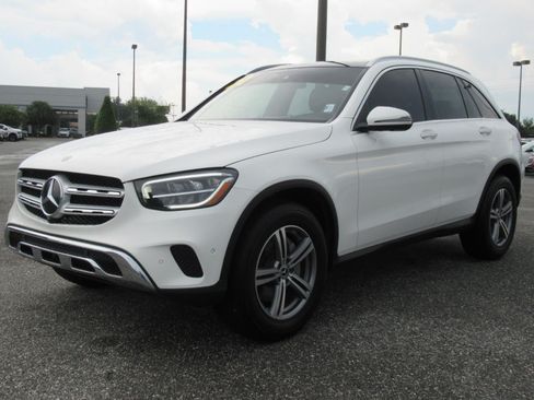 Used 2022 Mercedes-Benz GLC 300 image 3