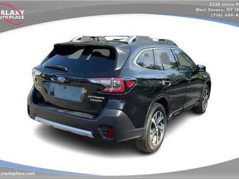 Used 2022 Subaru Outback Touring AWD/4WD image 5