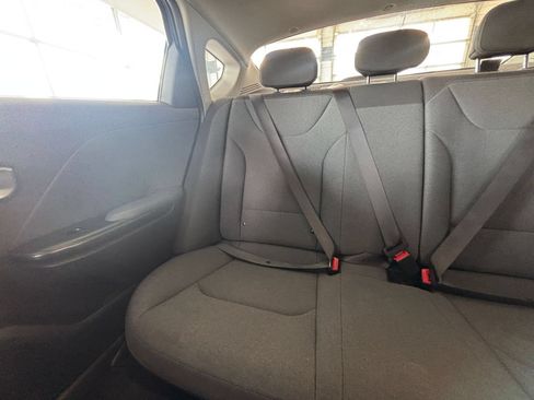 Used 2025 Kia K4 FWD image 39