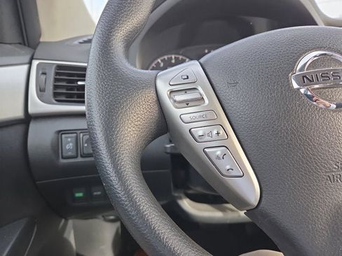 Used 2016 Nissan Sentra S image 19