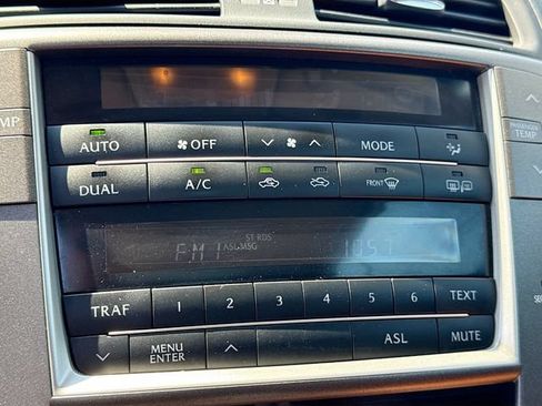 Used 2011 Lexus IS 250C w/ Luxury Pkg RWD image 20