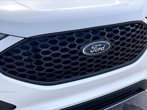 Certified 2024 Ford Edge SEL w/ Convenience Package image 24