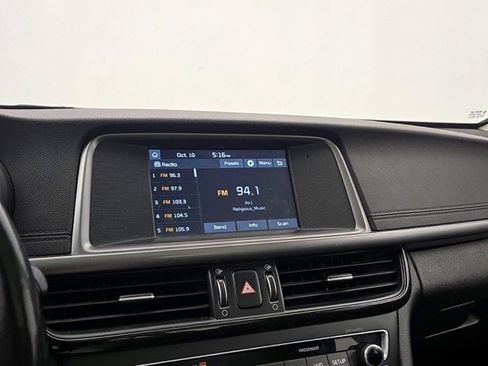 Used 2019 Kia Optima S w/ S Panoramic Sunroof Package image 3