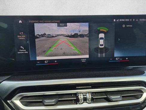 Used 2023 BMW 330i Sedan w/ Premium Package RWD image 9