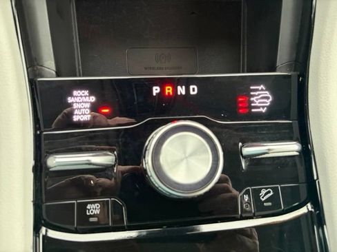 Used 2023 Jeep Grand Cherokee L Summit w/ Luxury Tech Group V AWD/4WD image 26