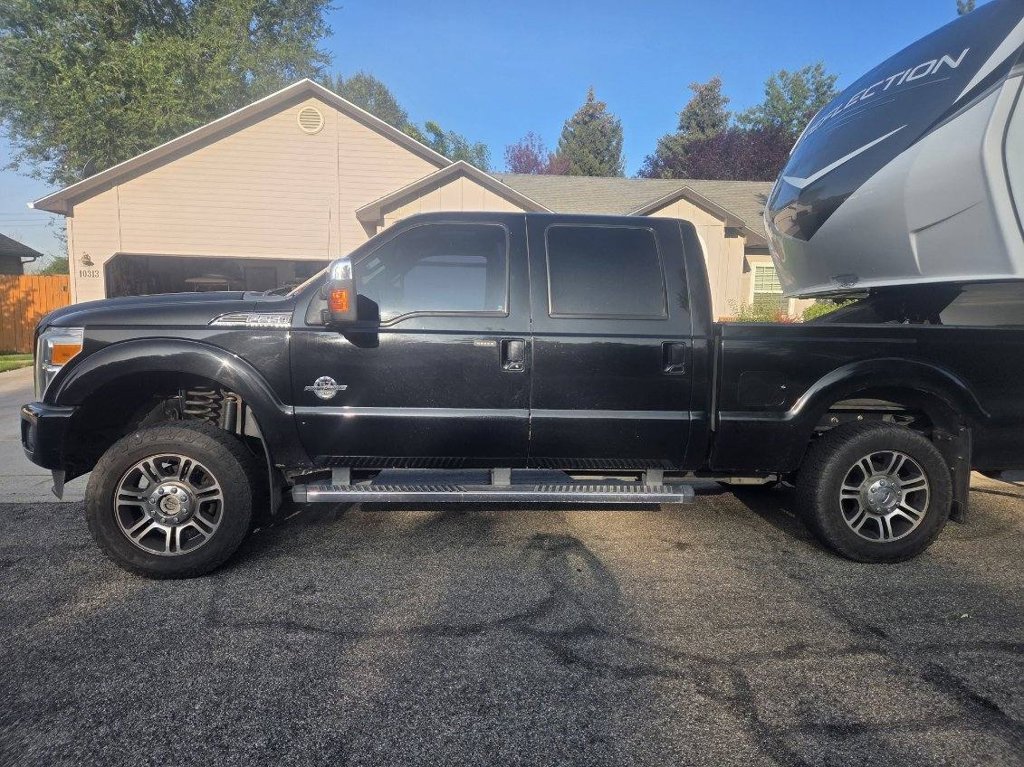 Used 2016 Ford F250 Lariat w/ Lariat Ultimate Package AWD/4WD image 2