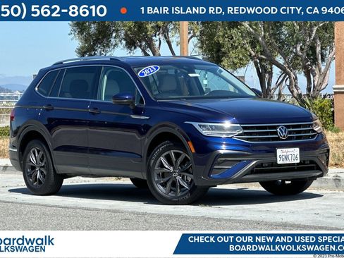 Used 2023 Volkswagen Tiguan SE FWD image 1