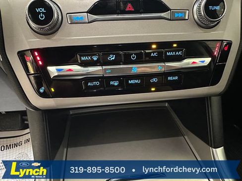 Certified 2024 Ford Explorer XLT w/ Equipment Group 202A AWD/4WD image 13