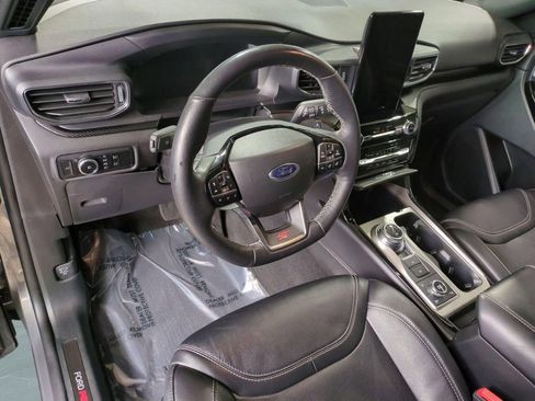 Used 2023 Ford Explorer ST w/ Equipment Group 401A image 11