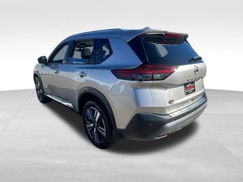 Used 2021 Nissan Rogue SL w/ Premium Package image 6