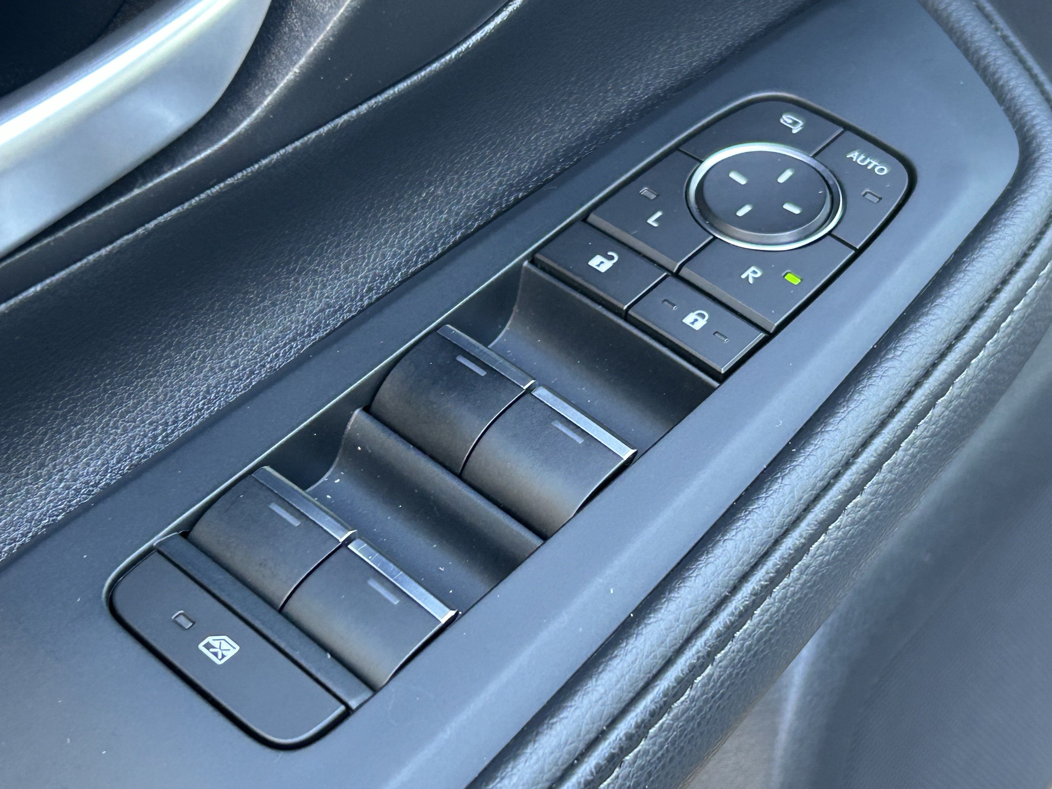 Used 2025 Toyota Grand Highlander AWD Hybrid image 17