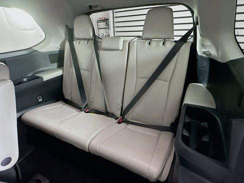 Used 2025 Toyota Grand Highlander FWD image 27