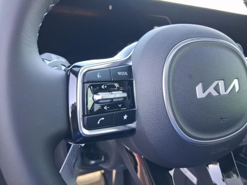 New 2026 Kia Carnival SX FWD image 38