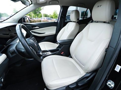 Used 2024 Buick Encore GX Sport Touring FWD image 23