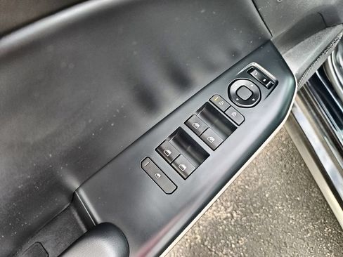 Used 2025 Kia K4 GT-Line w/ GT-Line Premium Package FWD image 13