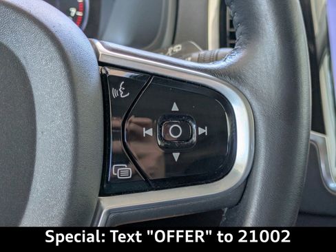 Used 2018 Volvo XC90 T6 Momentum w/ Momentum Plus Package image 30