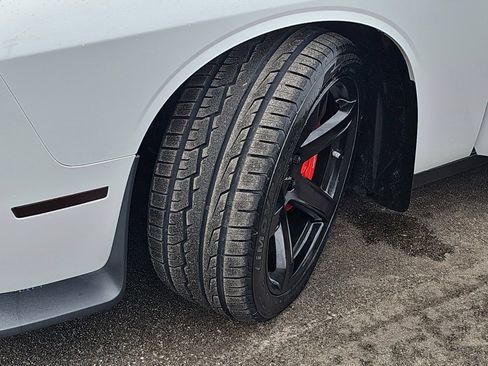 Used 2020 Dodge Challenger SRT Hellcat w/ Plus Package image 32