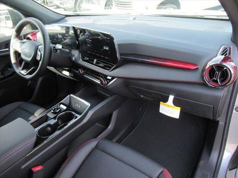 New 2026 Chevrolet Equinox RS w/ Convenience Package III image 11